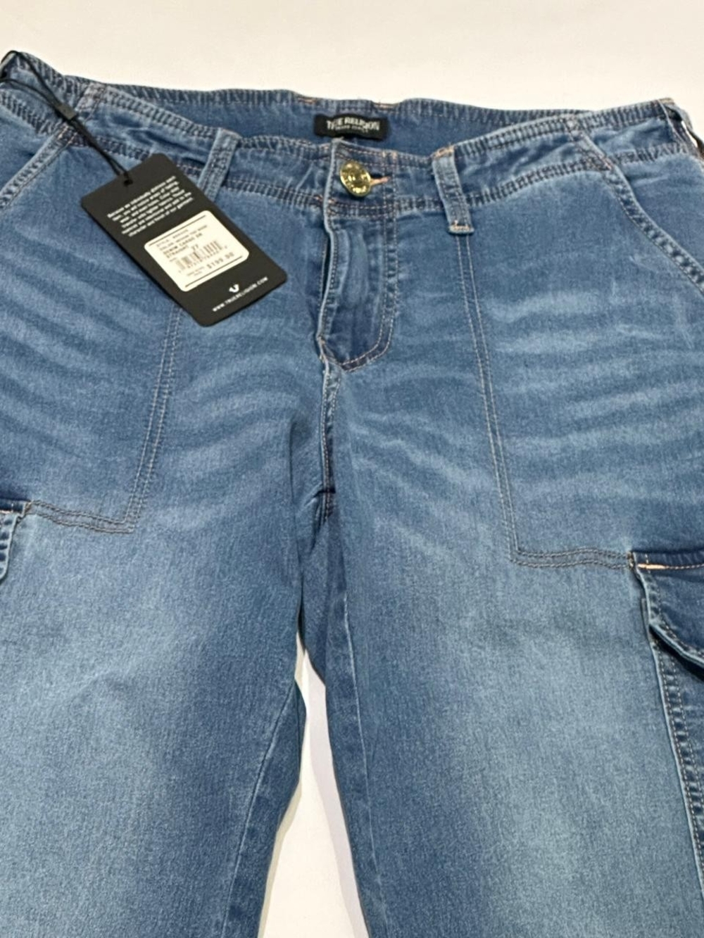 🔥 TRUE RELIGION Cargo Jeans Women’s Size 27 NWT 🔥 Medium Tide Wash | Style 600 - Picture 16 of 16
